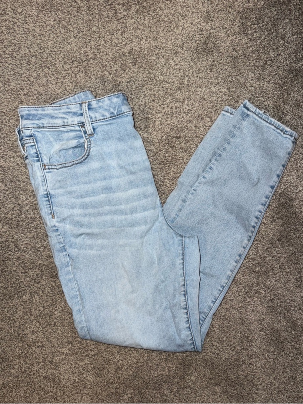 American Eagle Outfitters Light Wash Skinny Jeans